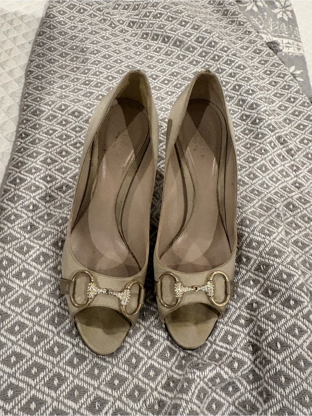 Authentic Gucci Taupe ( silver )Open-Toe Heels with Gold Horsebit